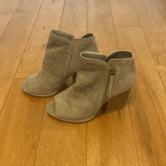 Summer Wedge - Picture 3 of 3